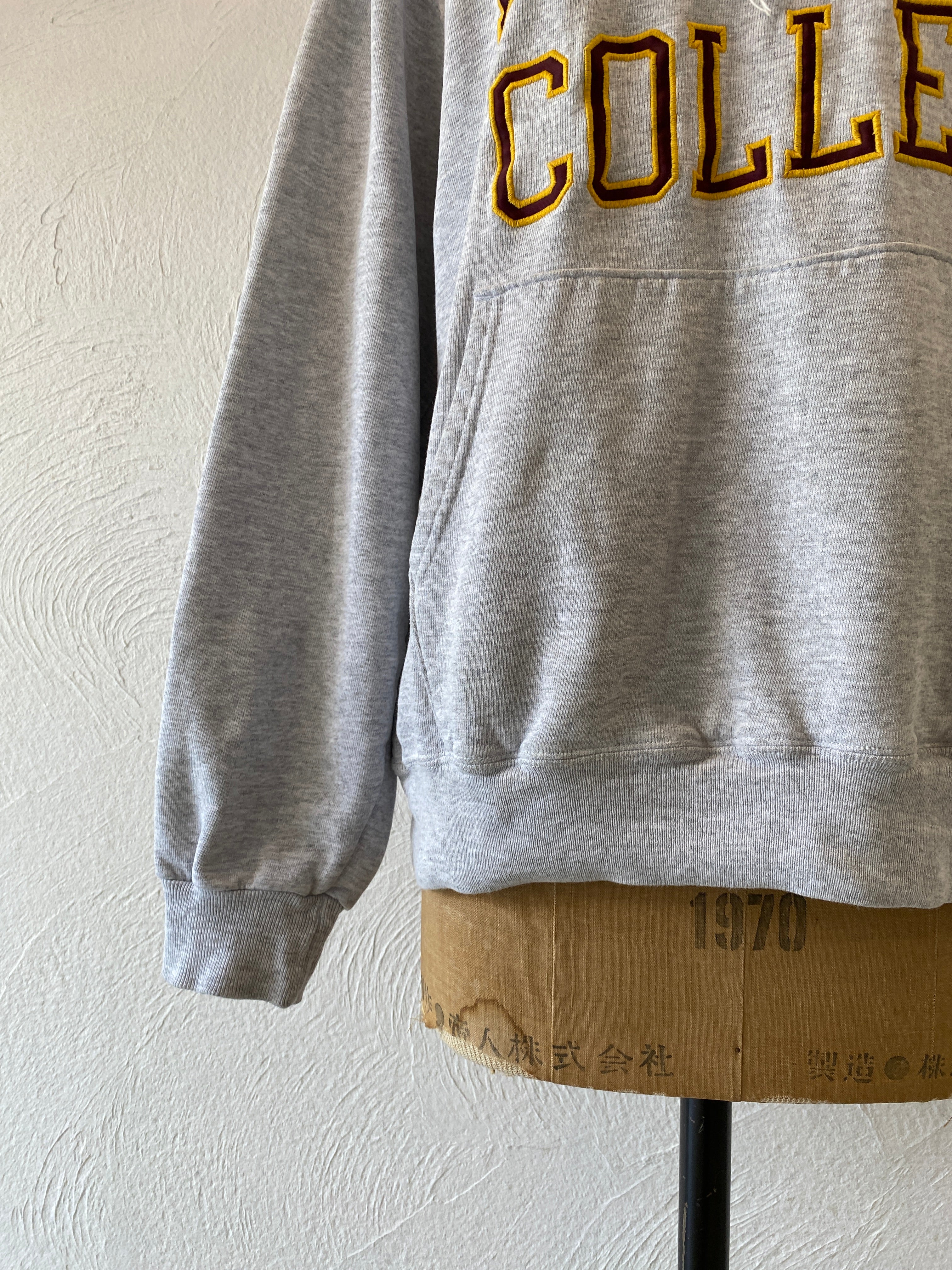 college hoodie sweat