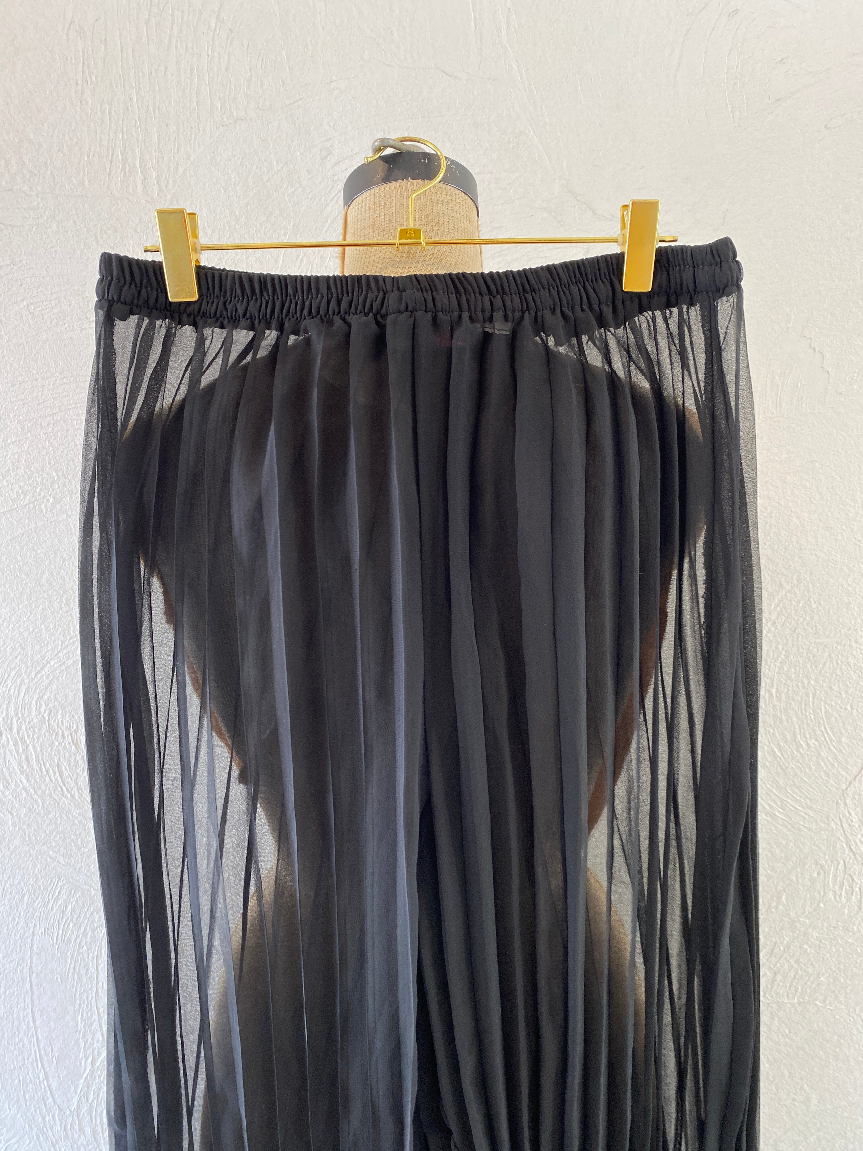 through pleats pants