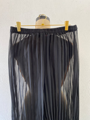 through pleats pants