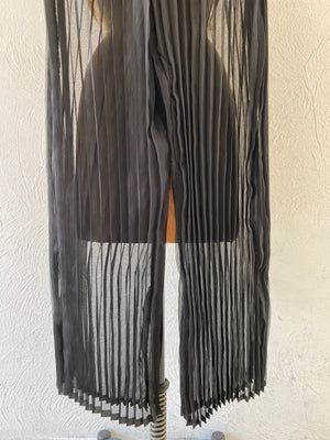 through pleats pants
