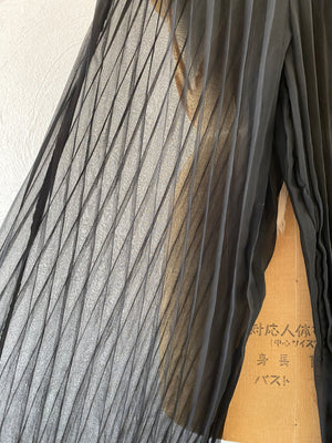 through pleats pants