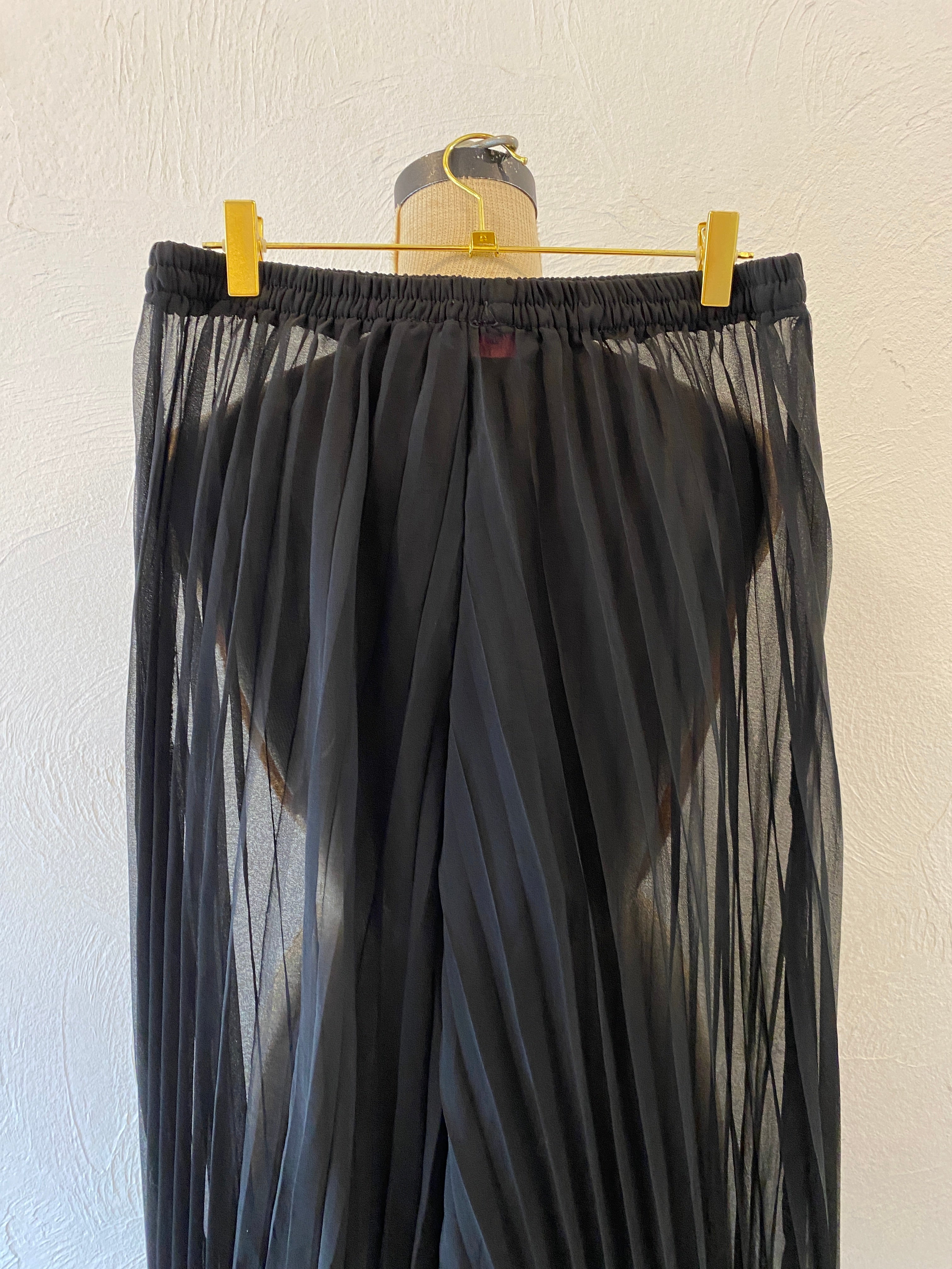 through pleats pants