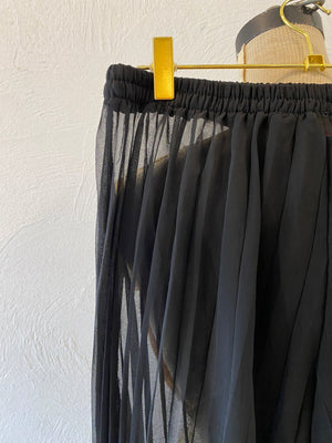 through pleats pants