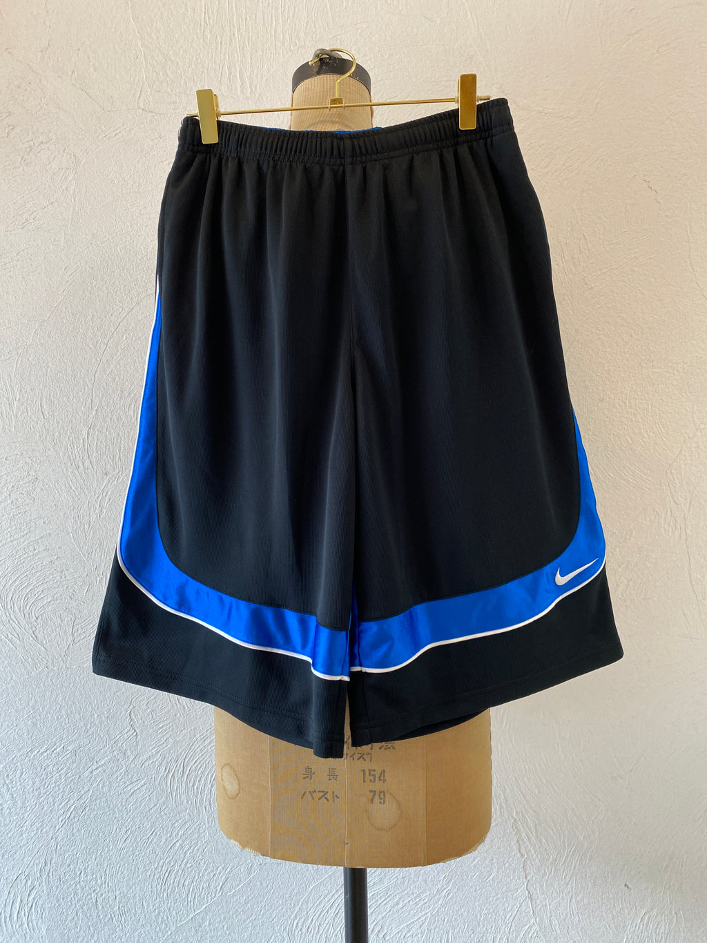 nike short pants