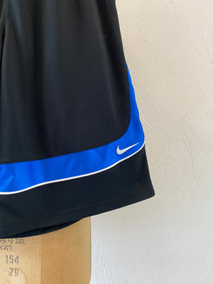 nike short pants