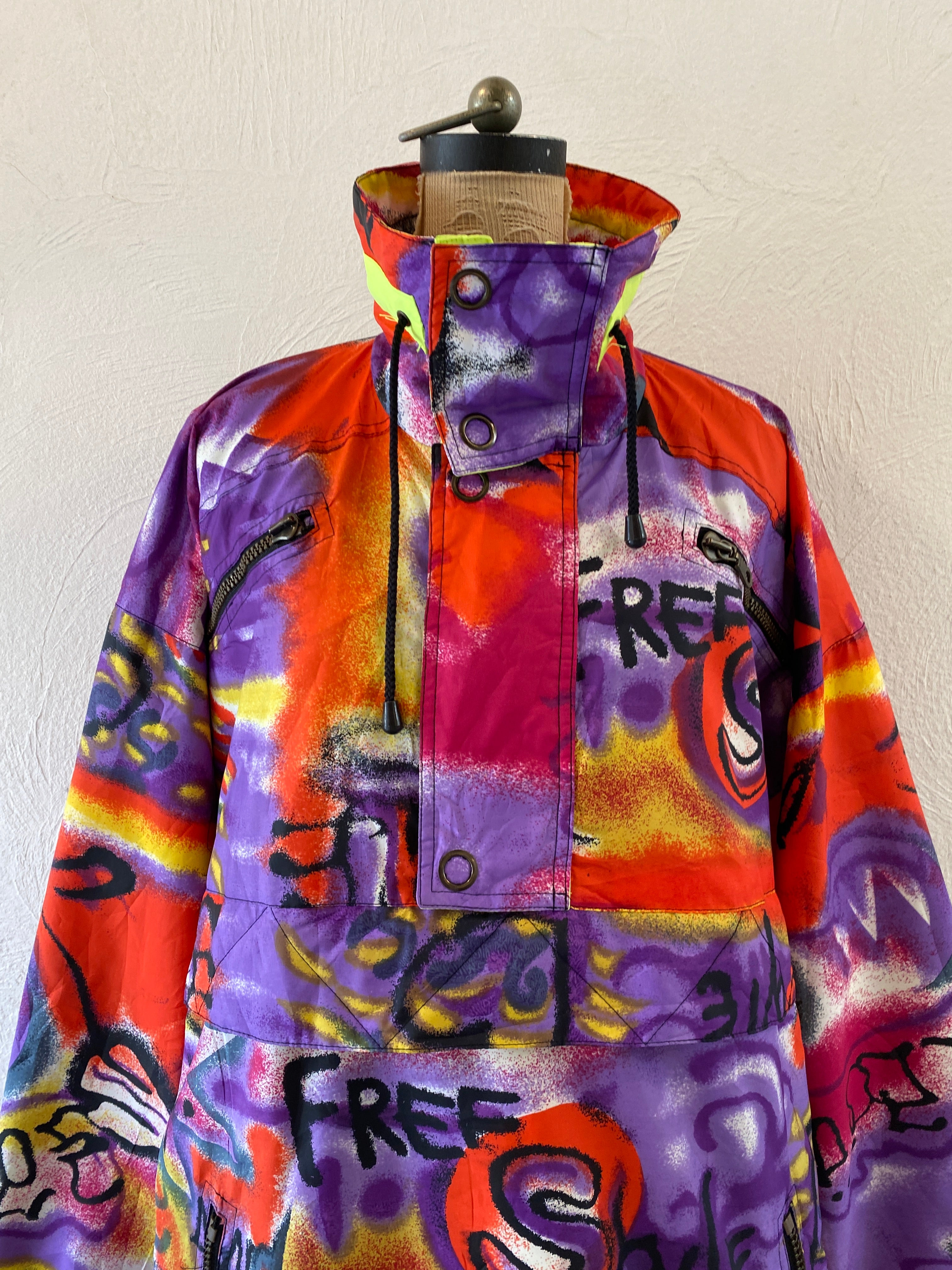 oversize nylon pullover