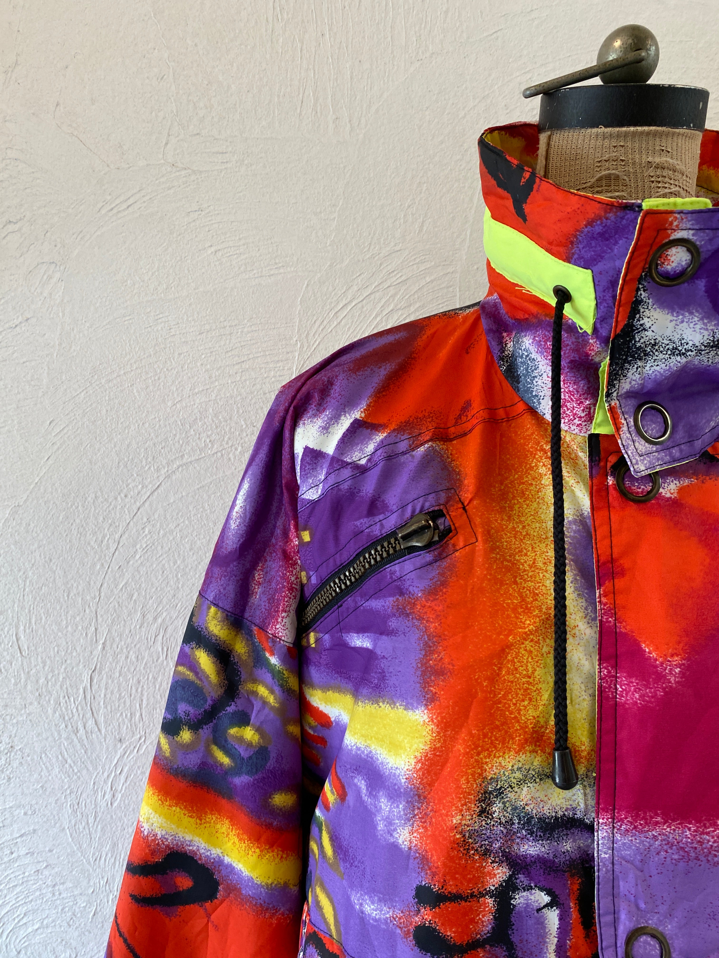 oversize nylon pullover