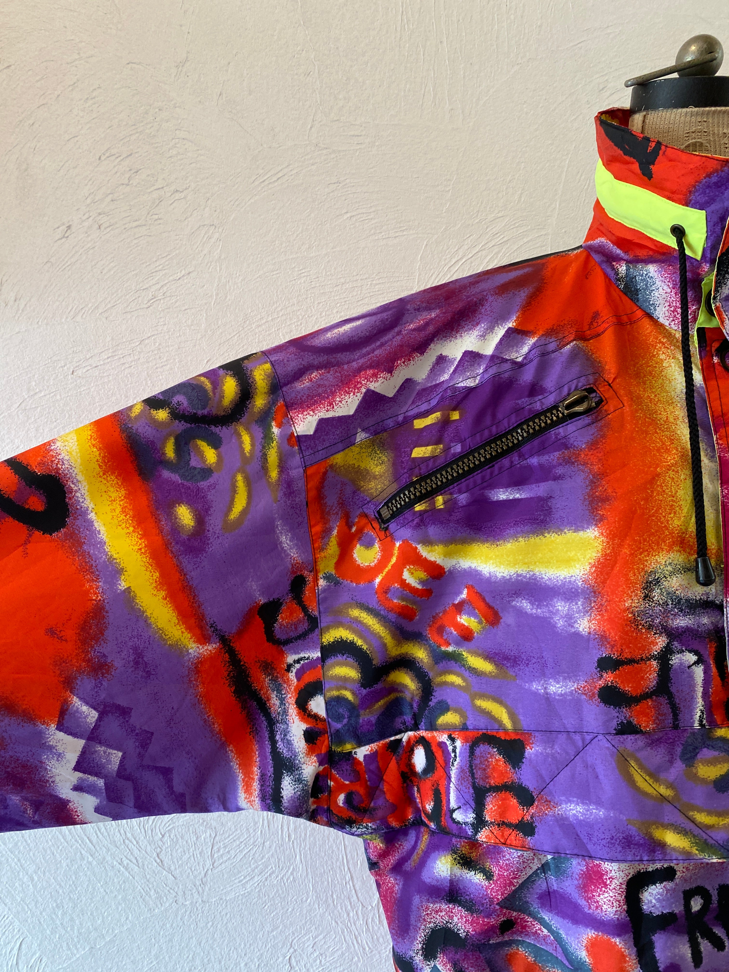 oversize nylon pullover