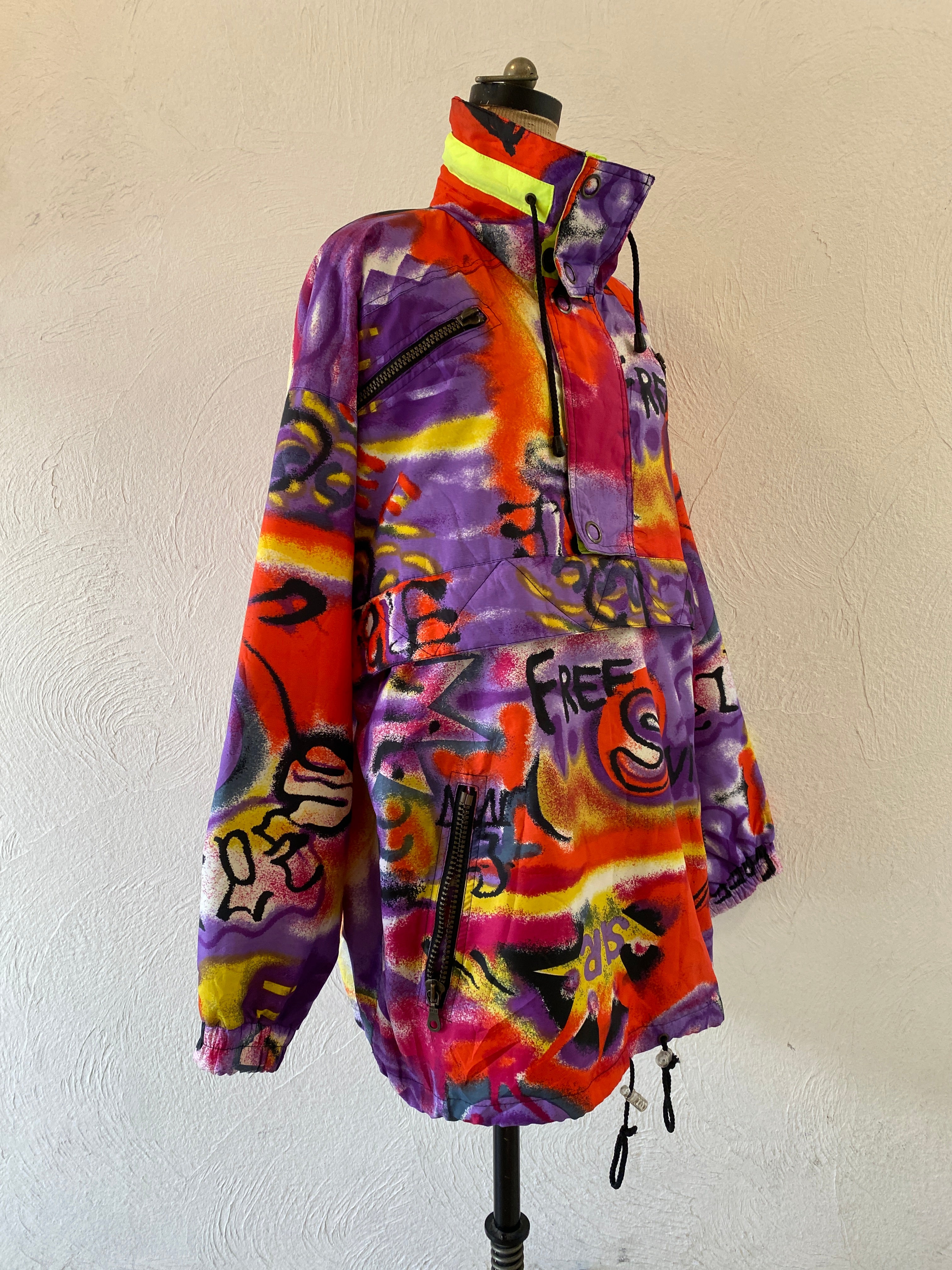 oversize nylon pullover