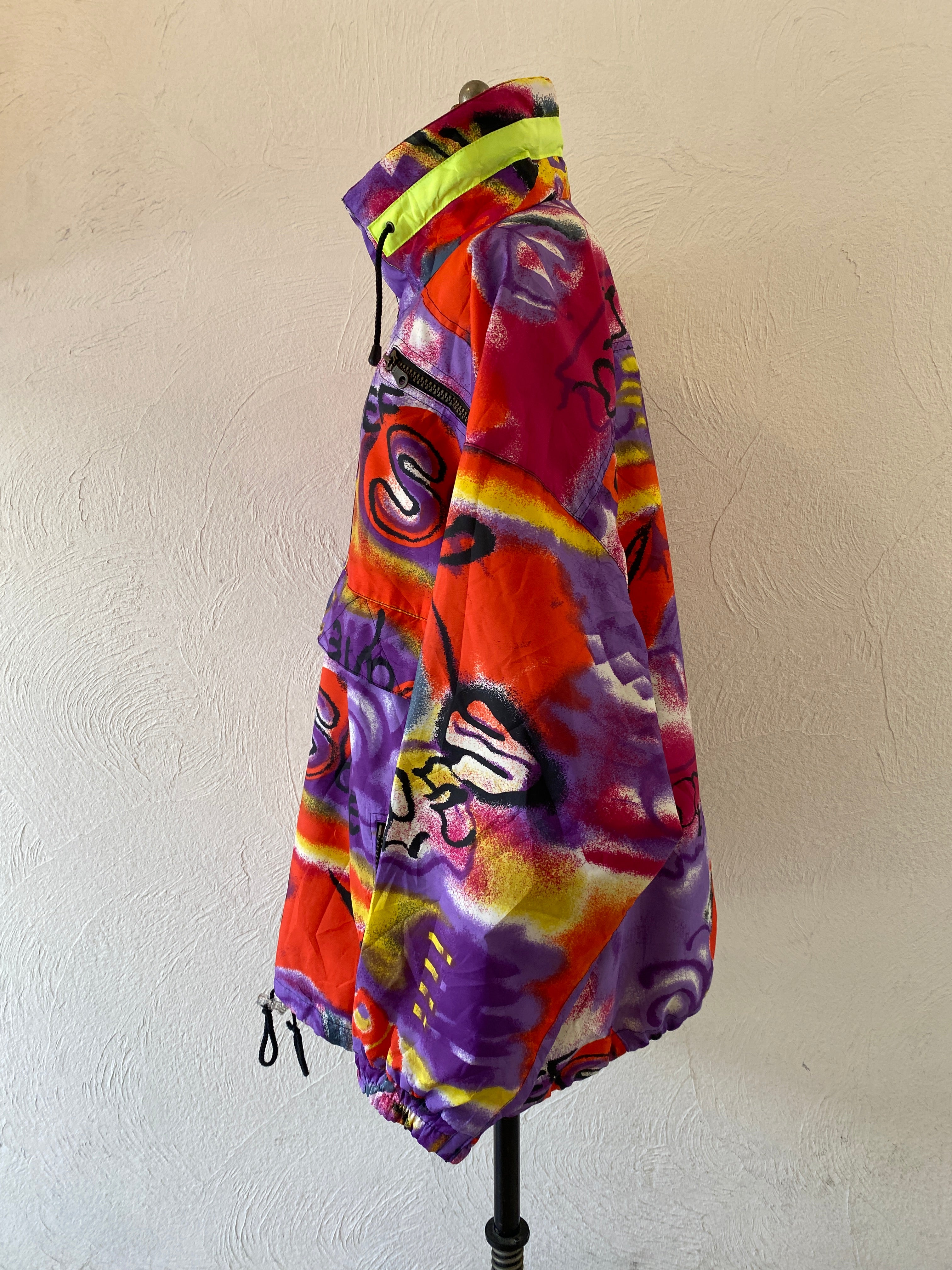 oversize nylon pullover