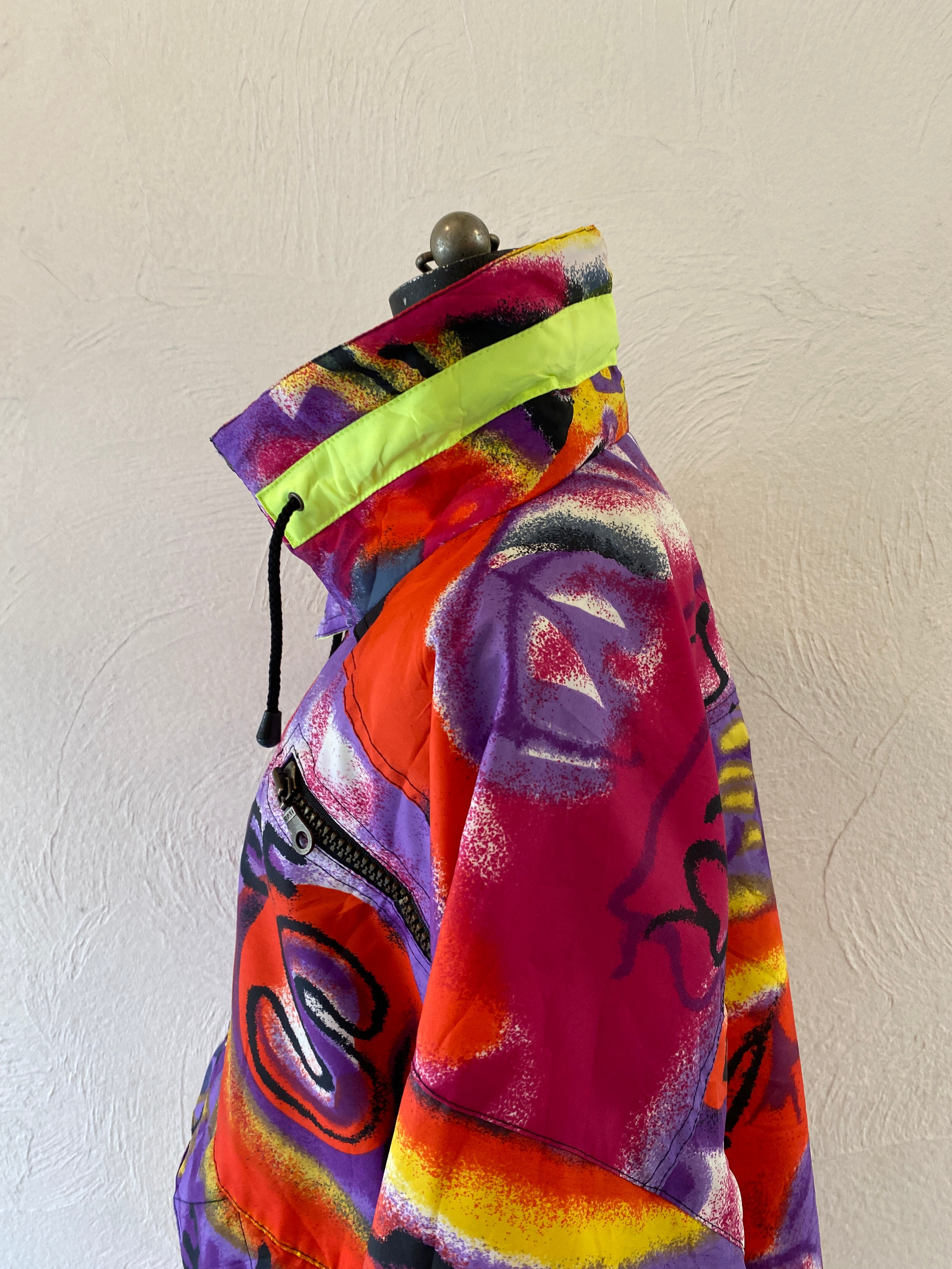 oversize nylon pullover