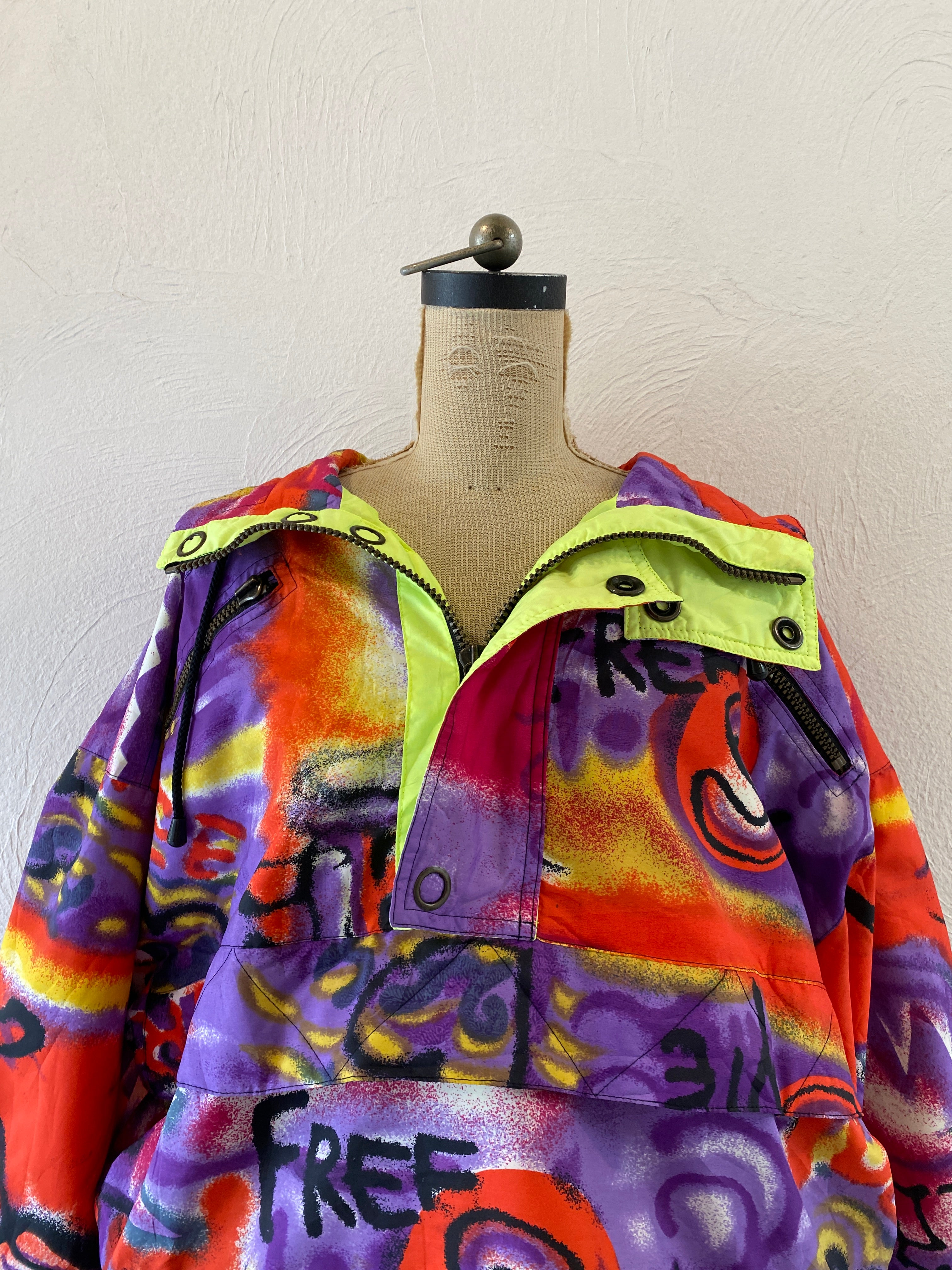 oversize nylon pullover