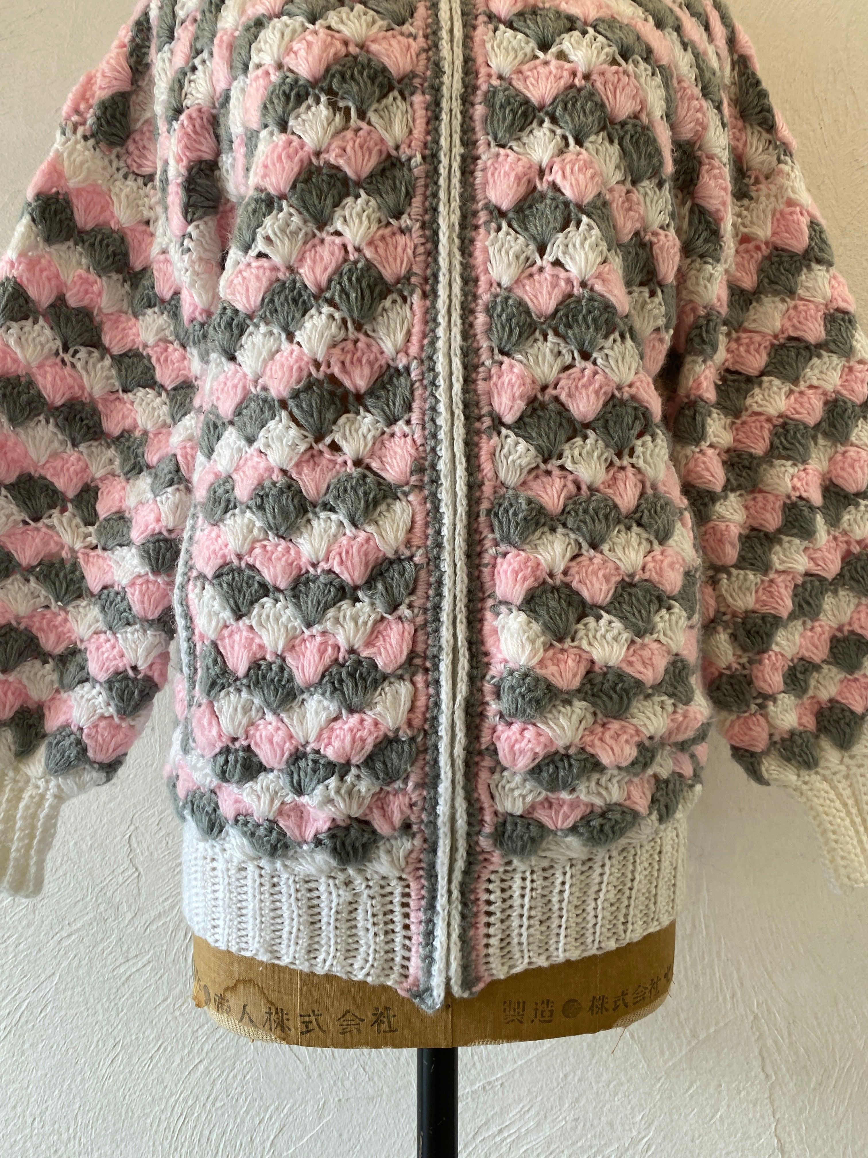 pink gray knit blouson