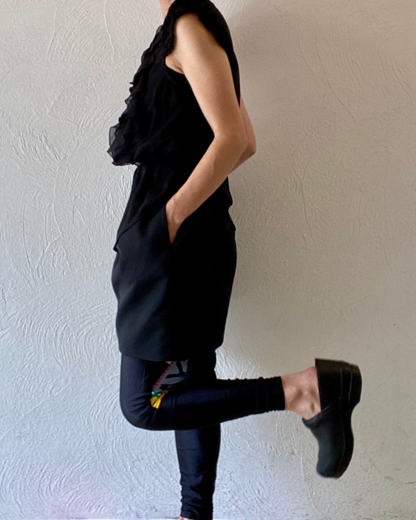 volume mini skirt