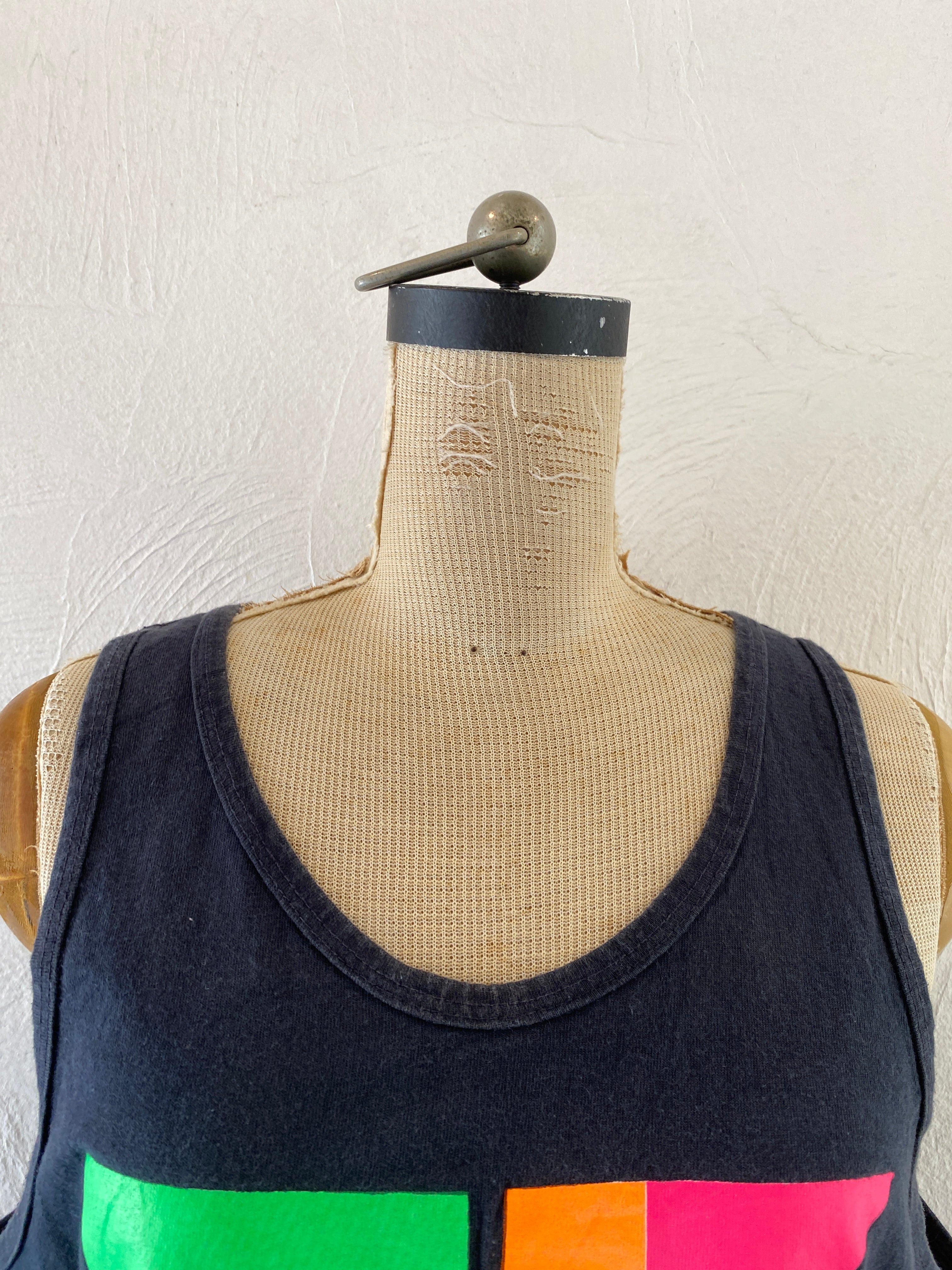black neon tank