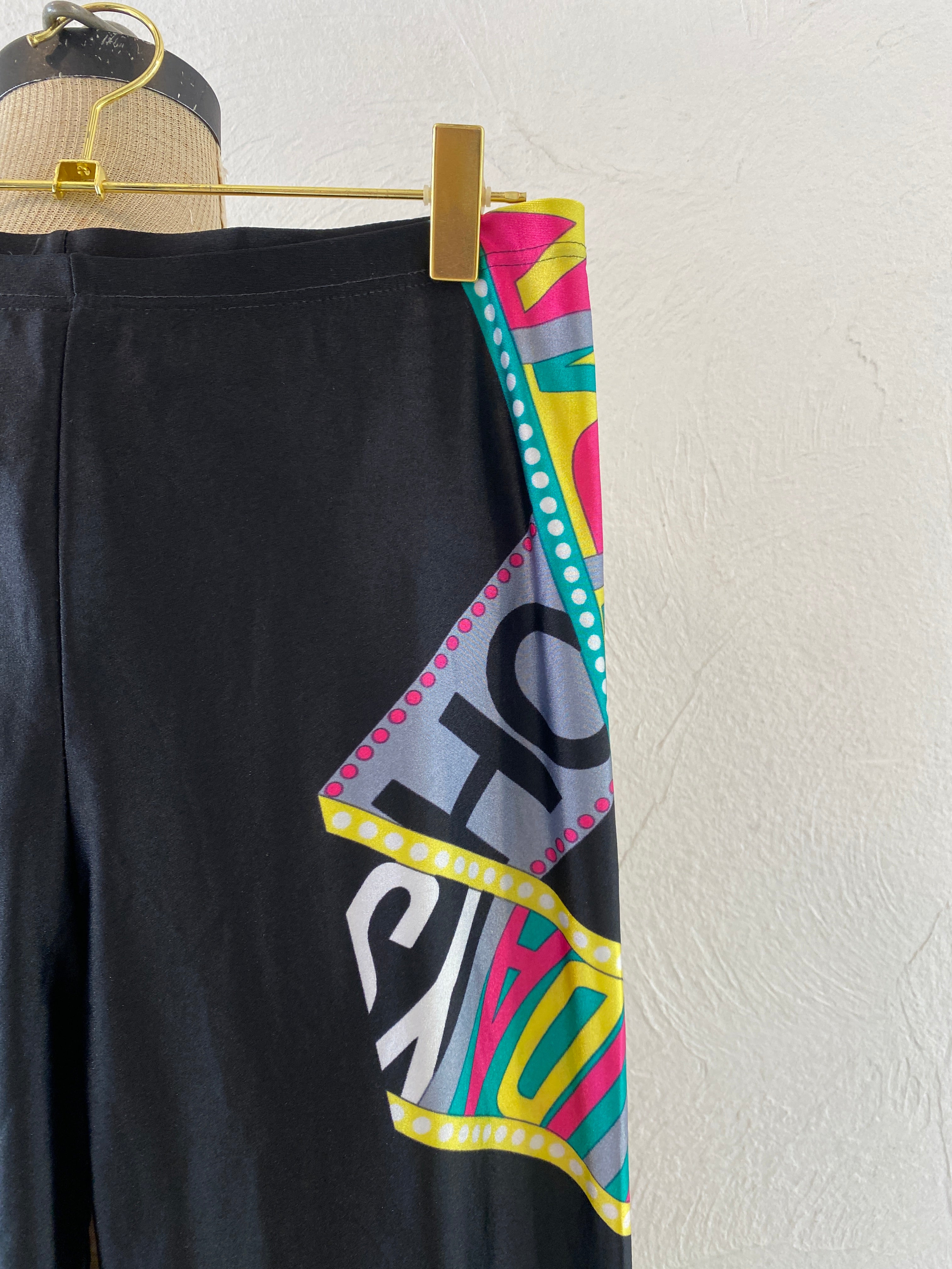 tape pattern leggings
