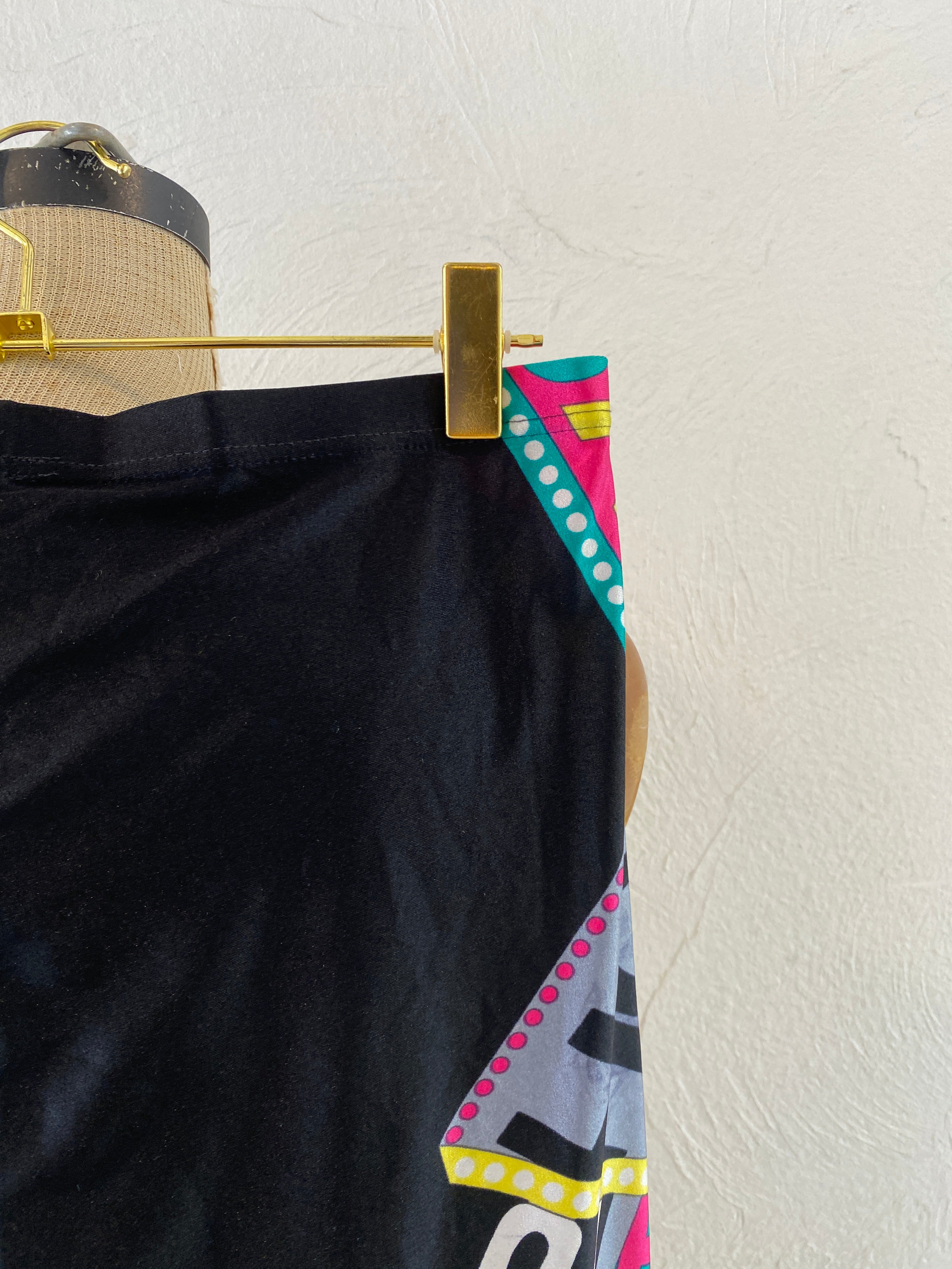 tape pattern leggings