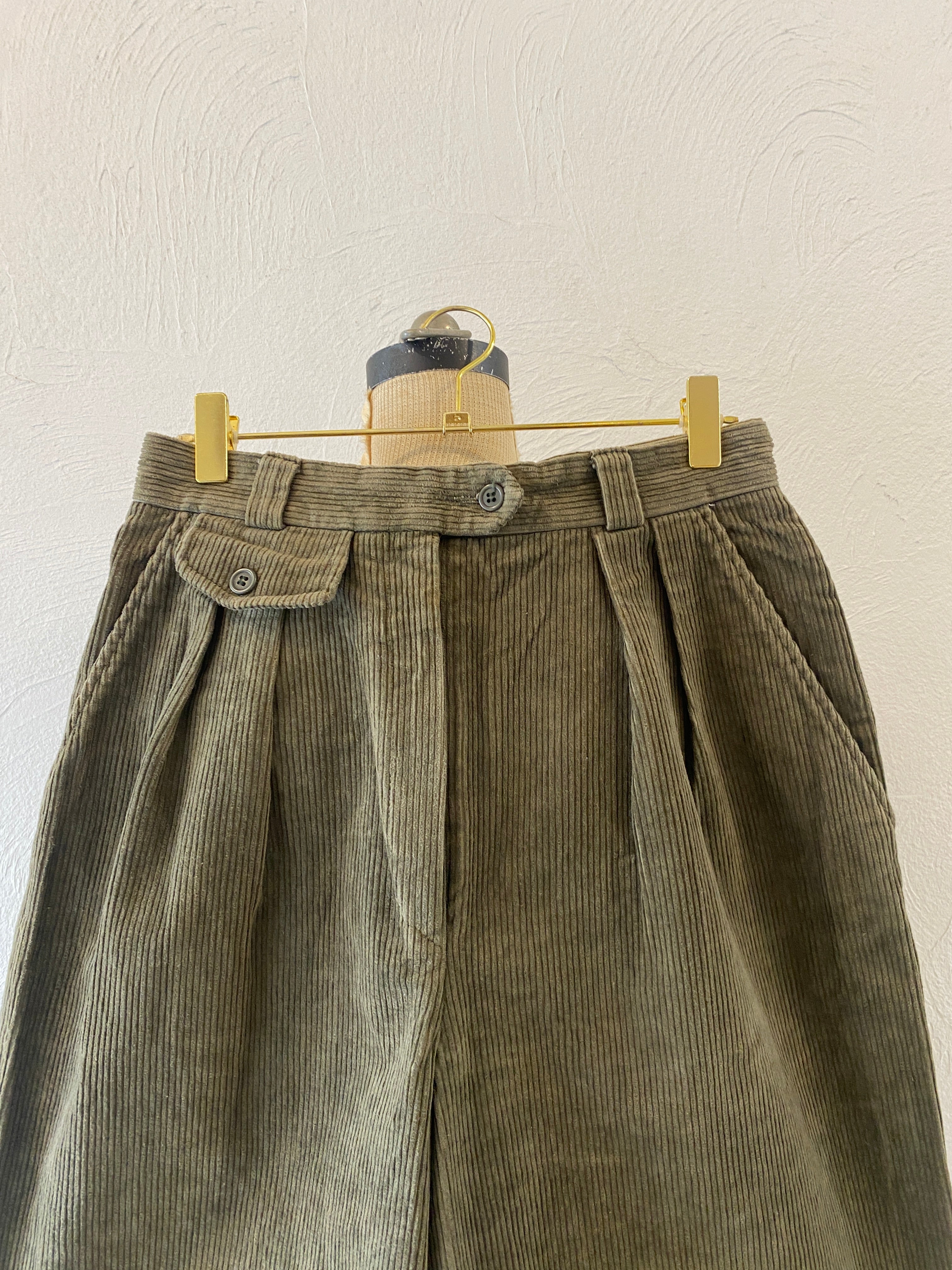 khaki corduroy culotte pants