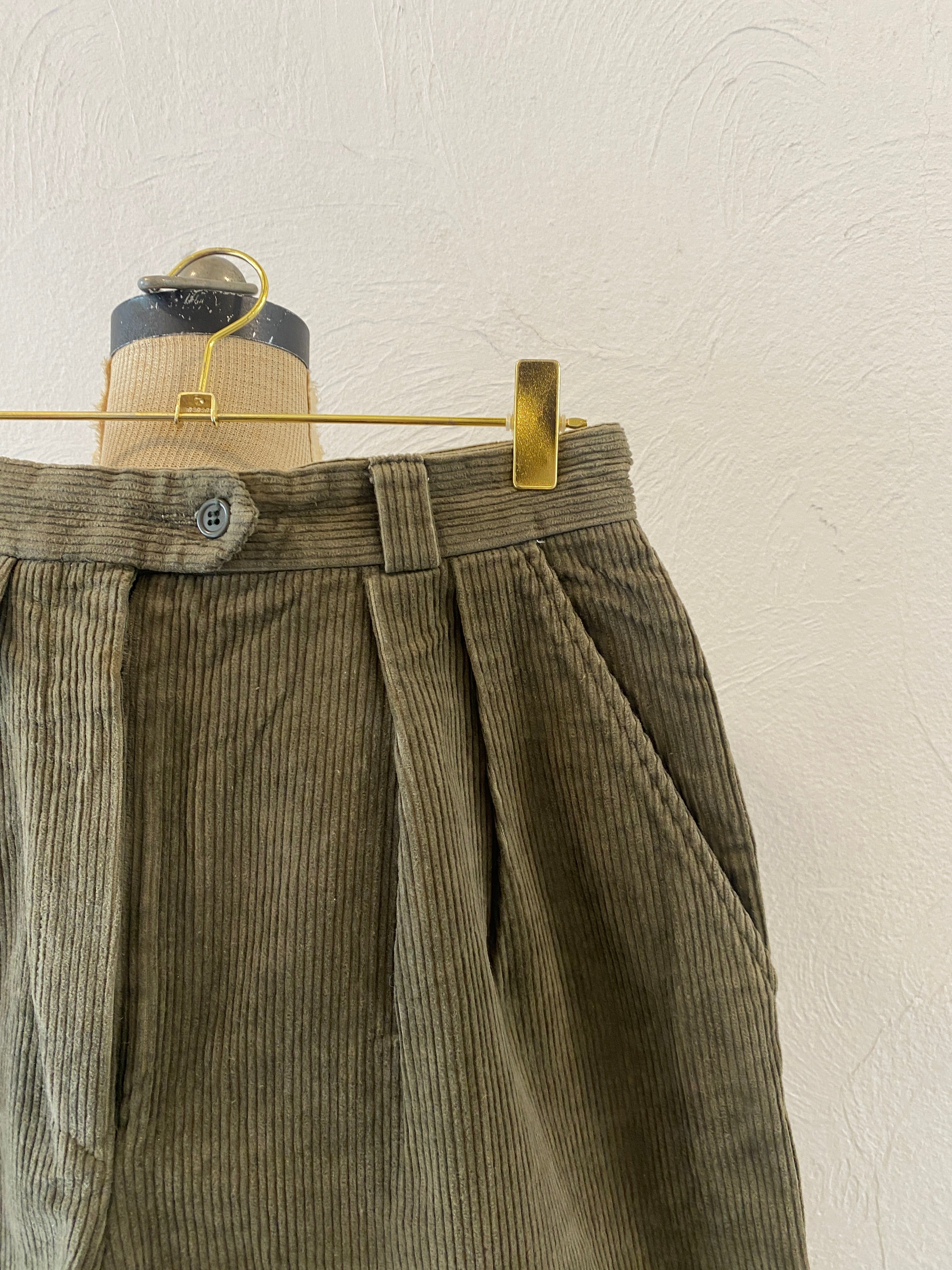 khaki corduroy culotte pants