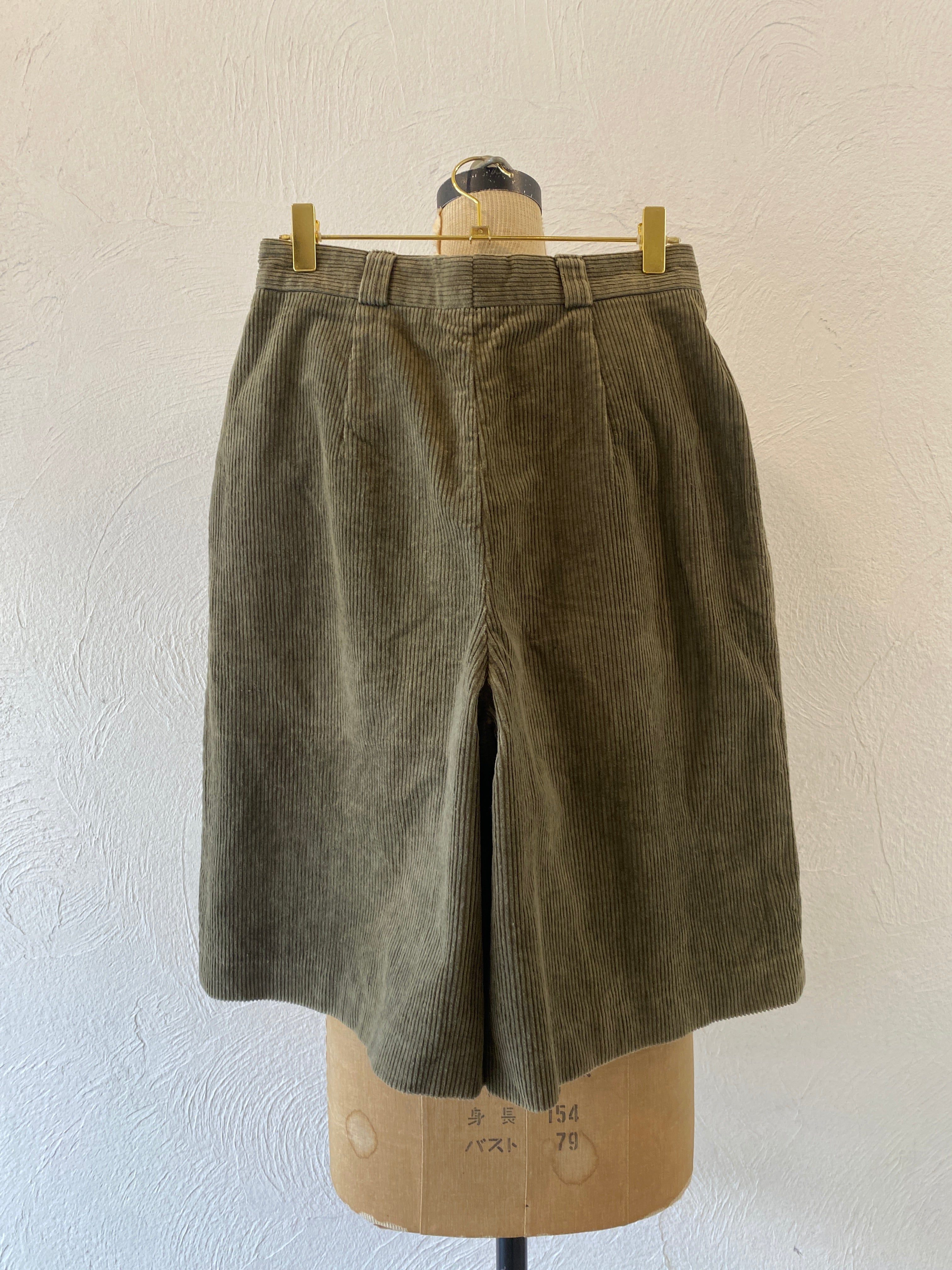 khaki corduroy culotte pants