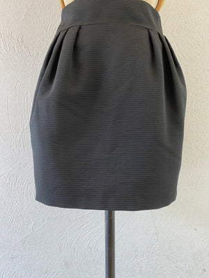 volume mini skirt