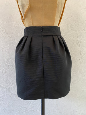volume mini skirt