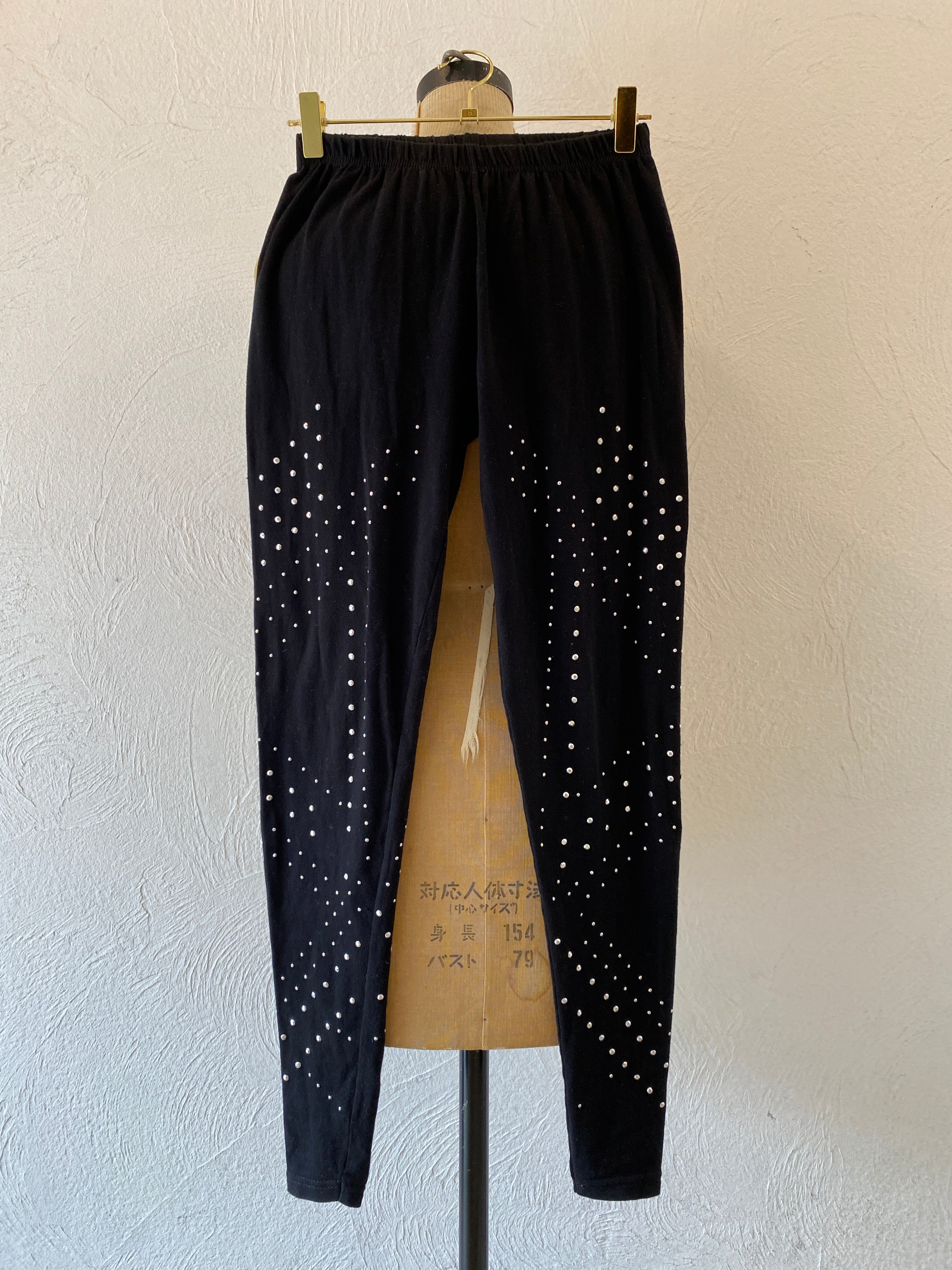 studs leggings