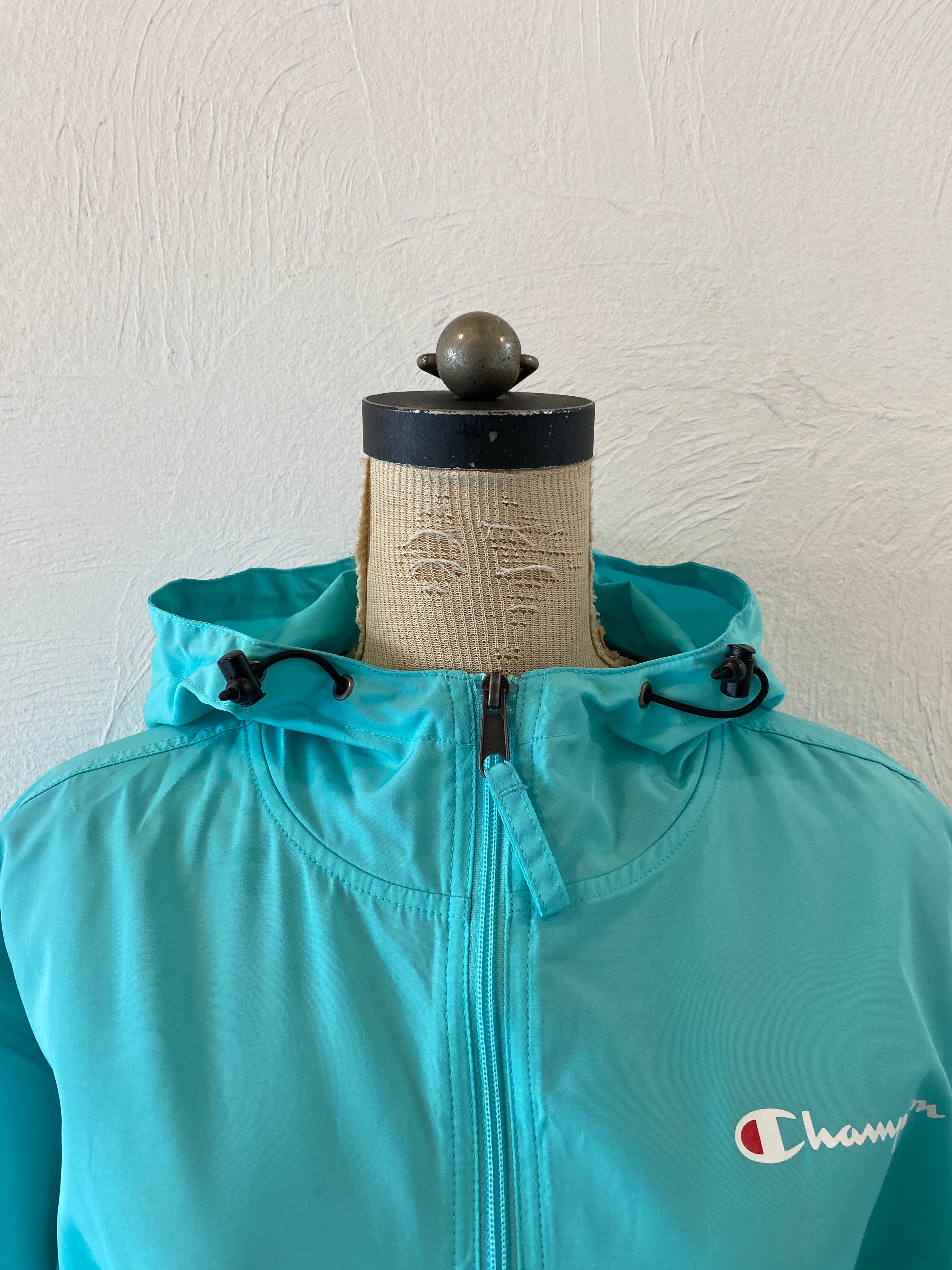 nylon hoodie pullover