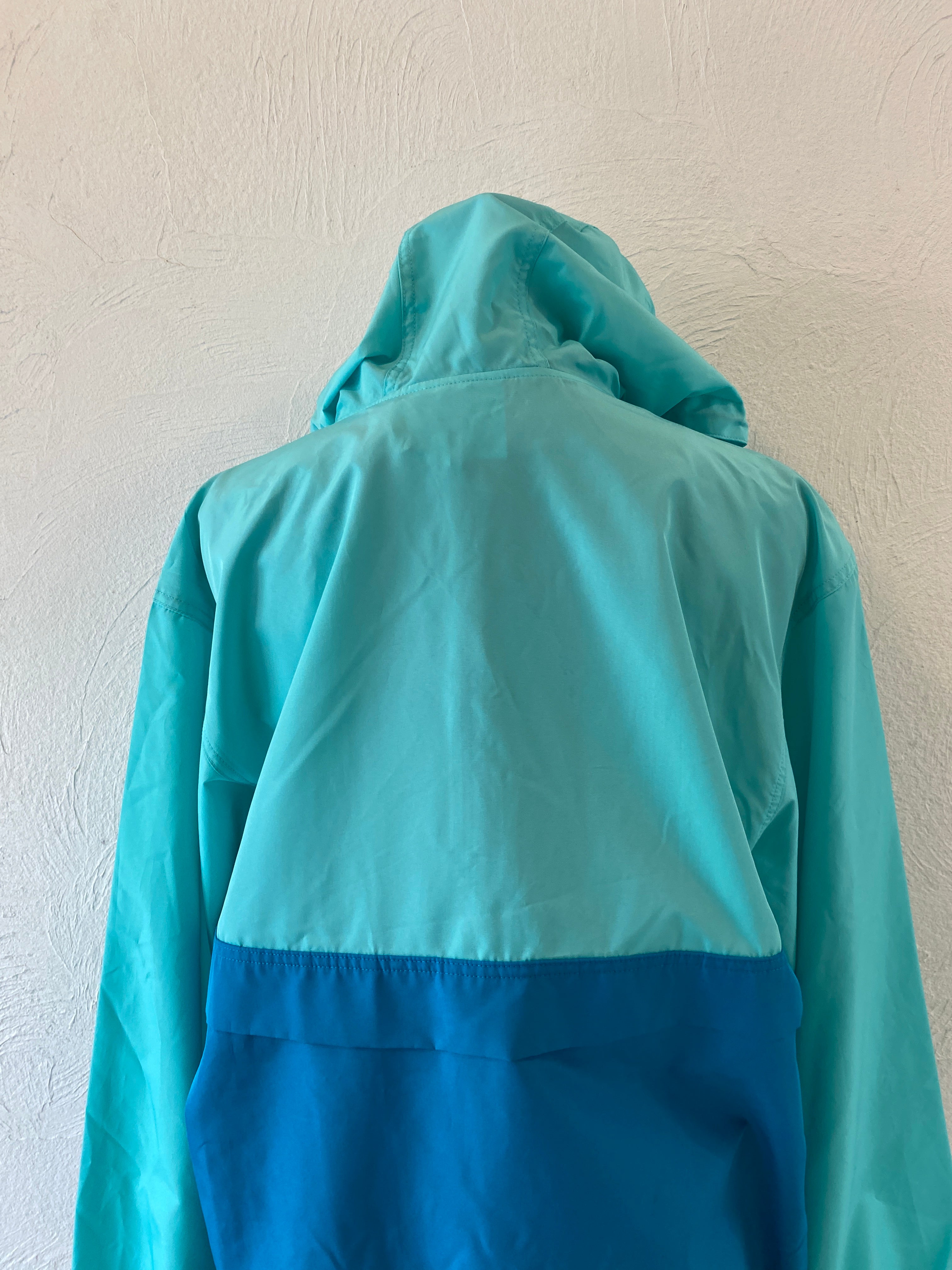 nylon hoodie pullover