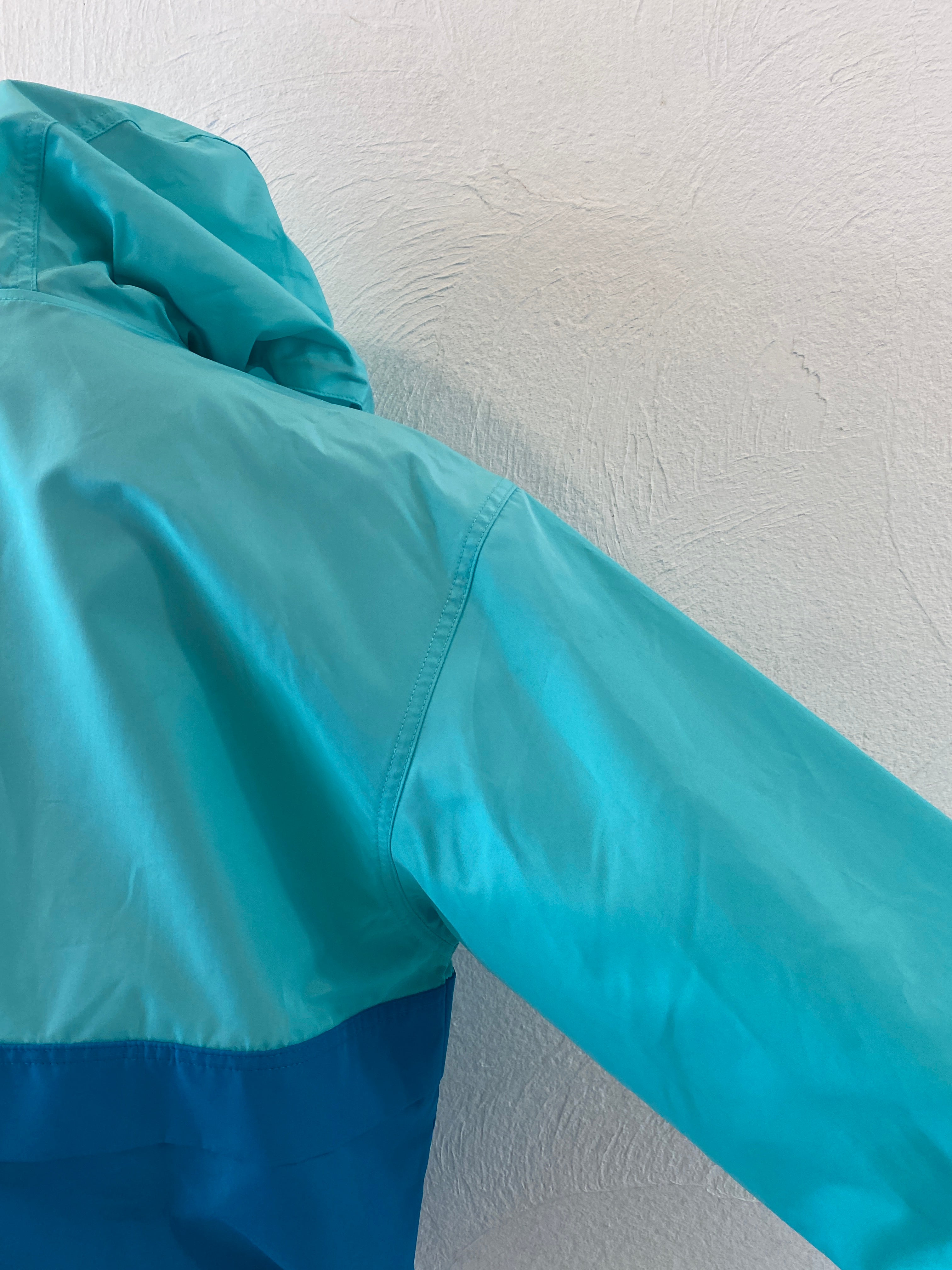 nylon hoodie pullover