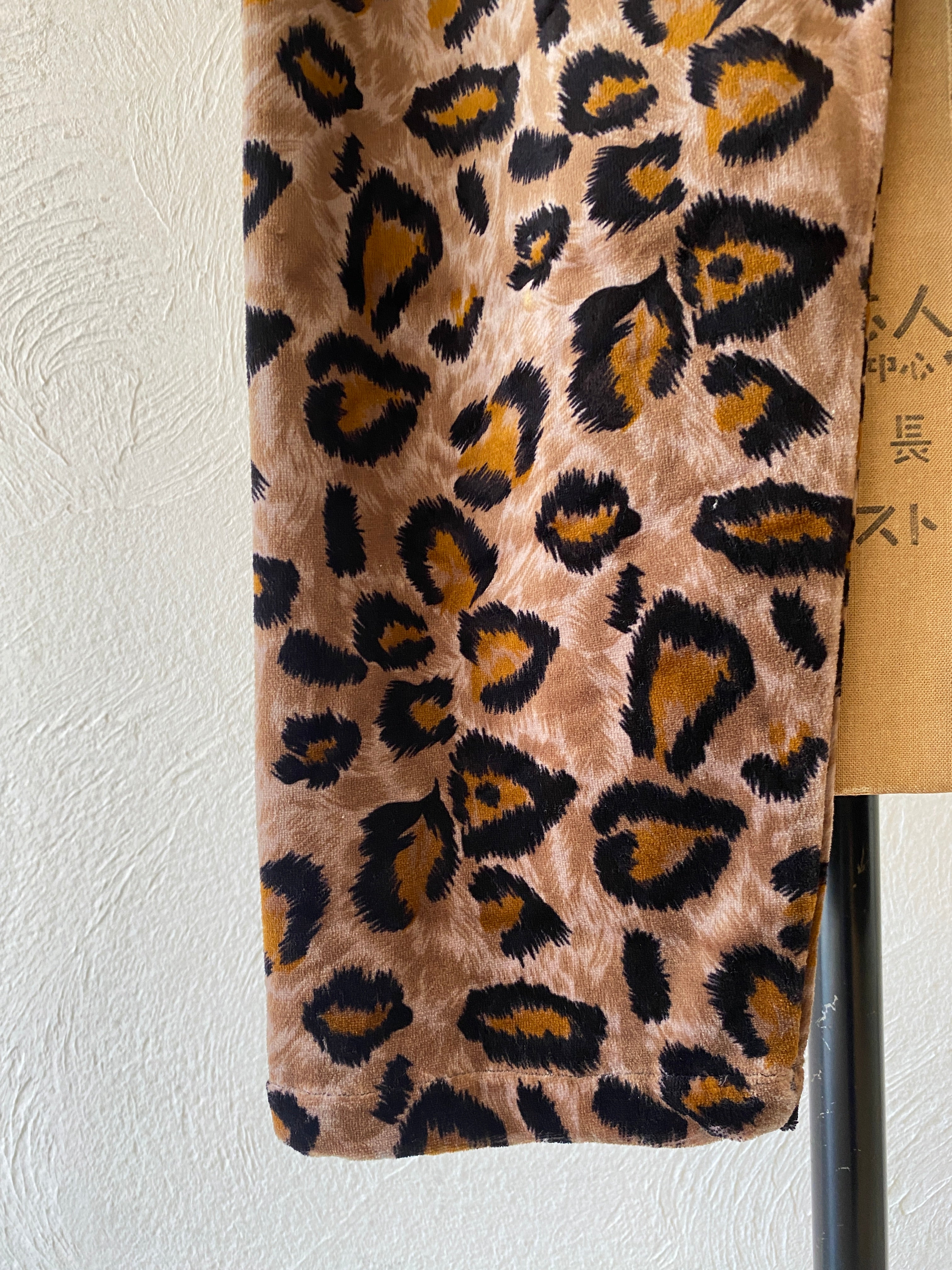 velours leoperd pants