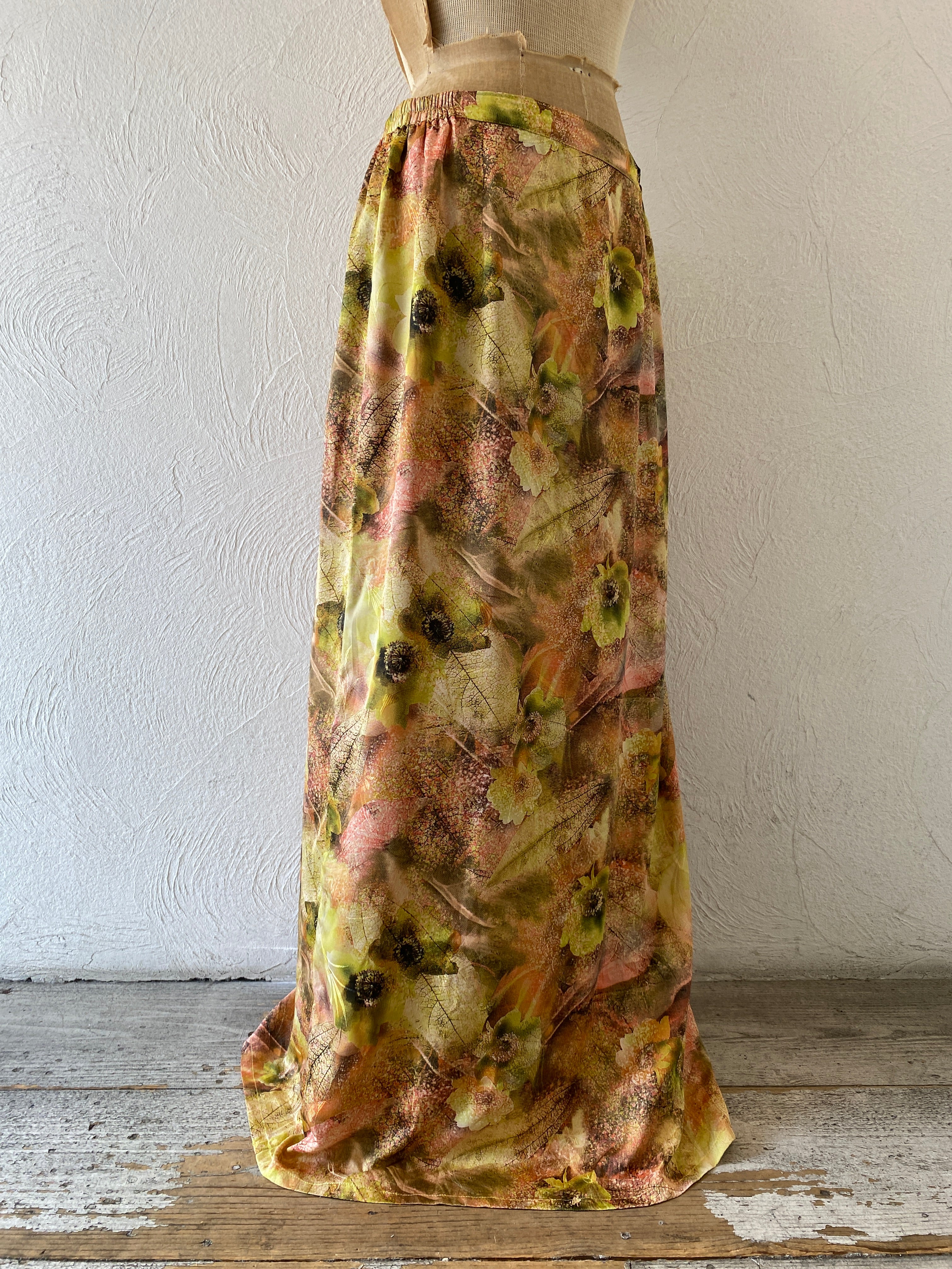 side pleats long skirt
