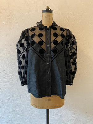 puff sleeve dot blouse
