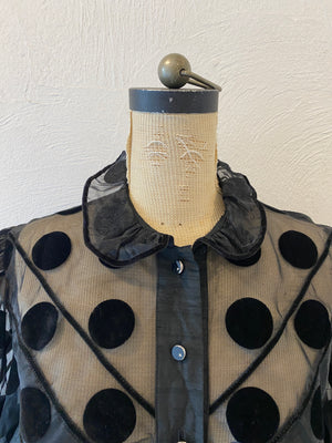 puff sleeve dot blouse
