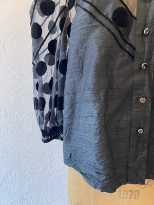 puff sleeve dot blouse