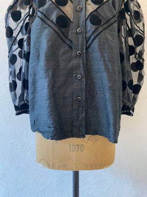 puff sleeve dot blouse