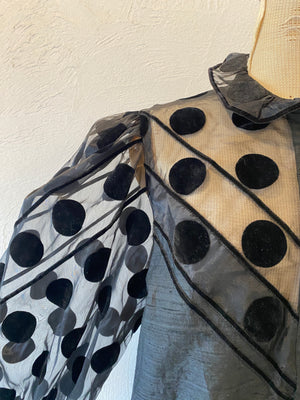 puff sleeve dot blouse