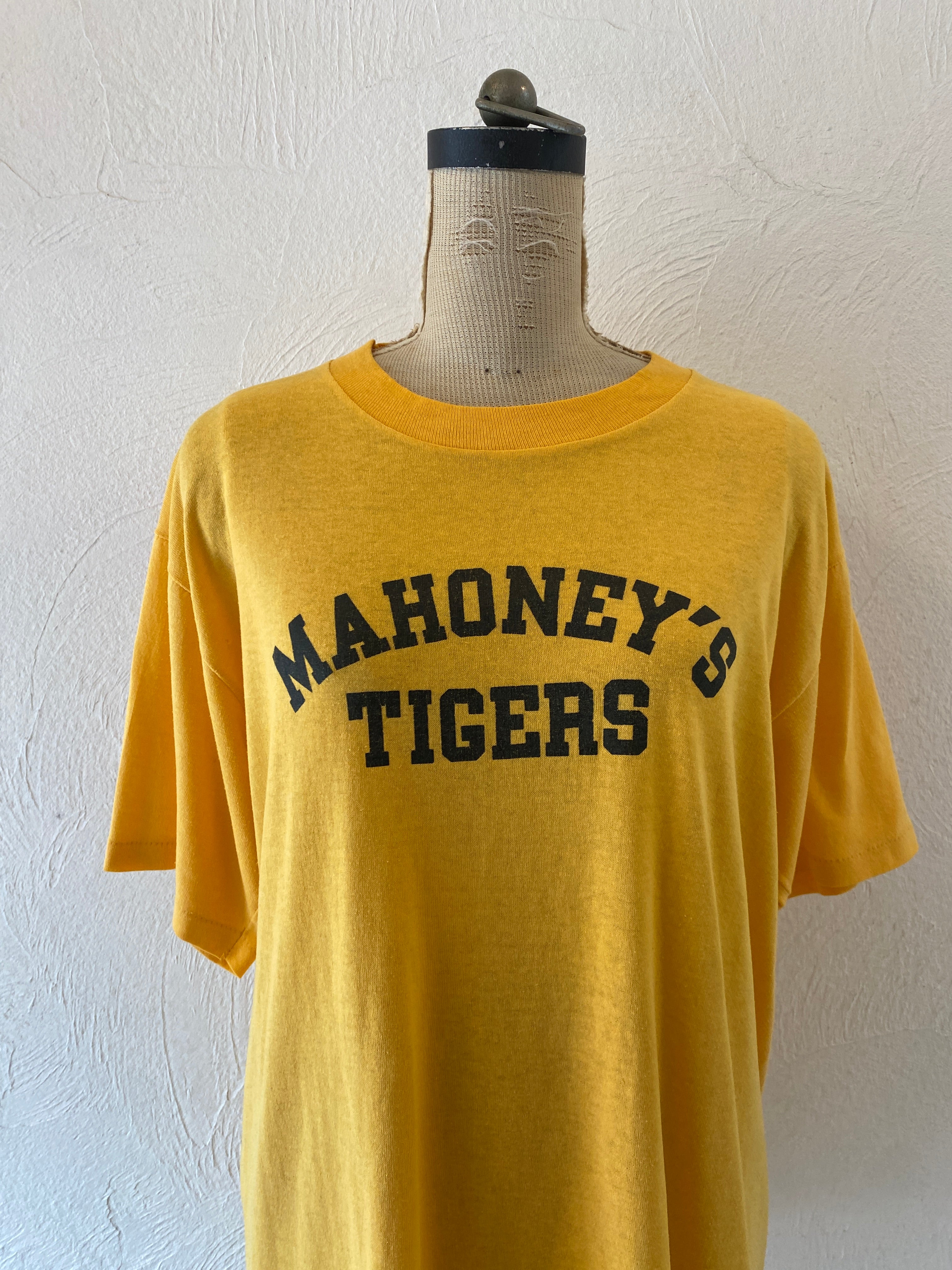 tigers T