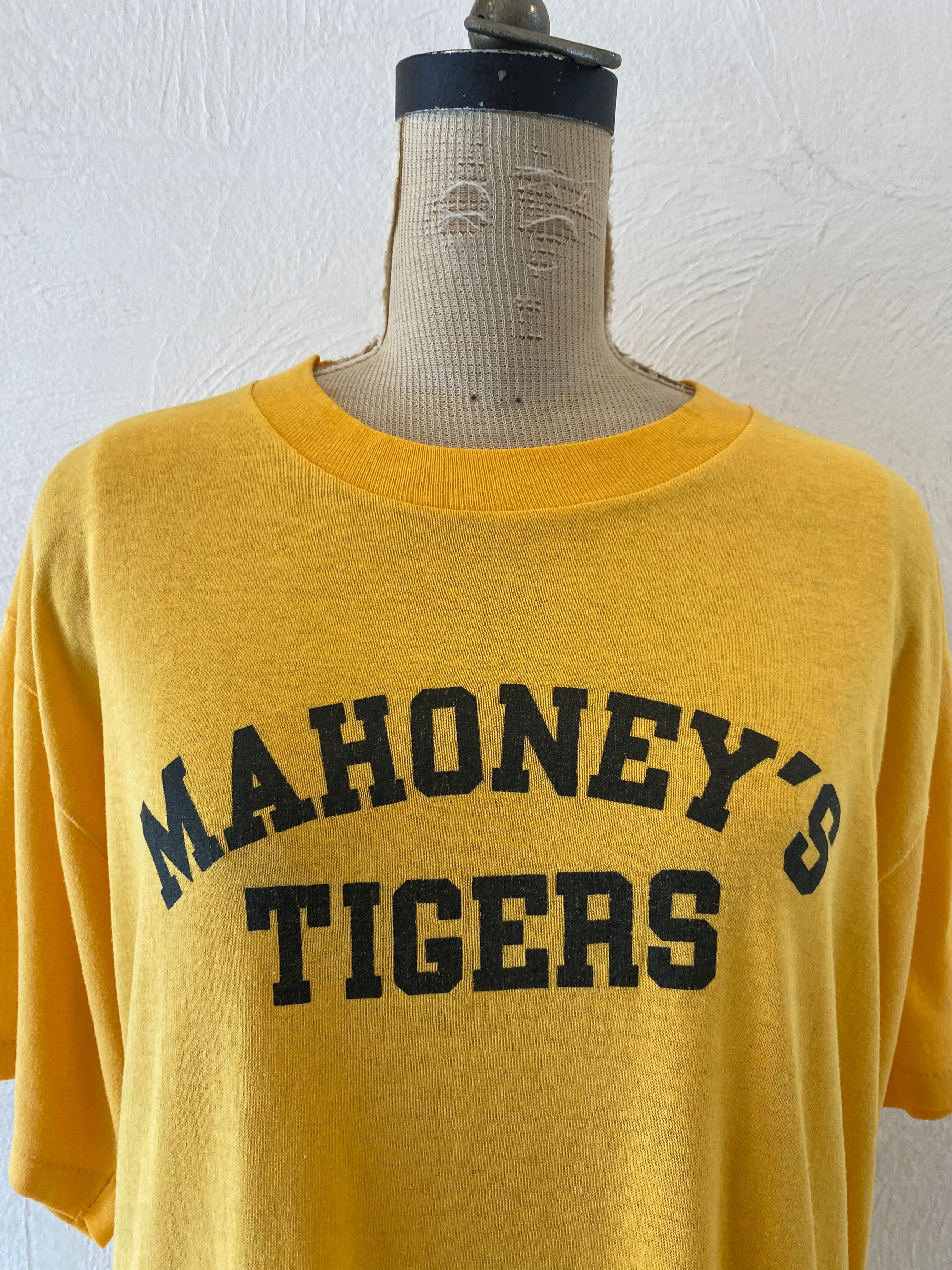 tigers T