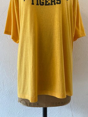 tigers T